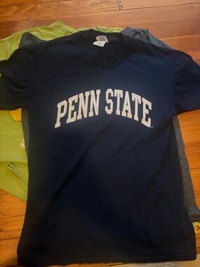 Vintage Tee: Penn State Men's Navy Crew Neck T-Shirt